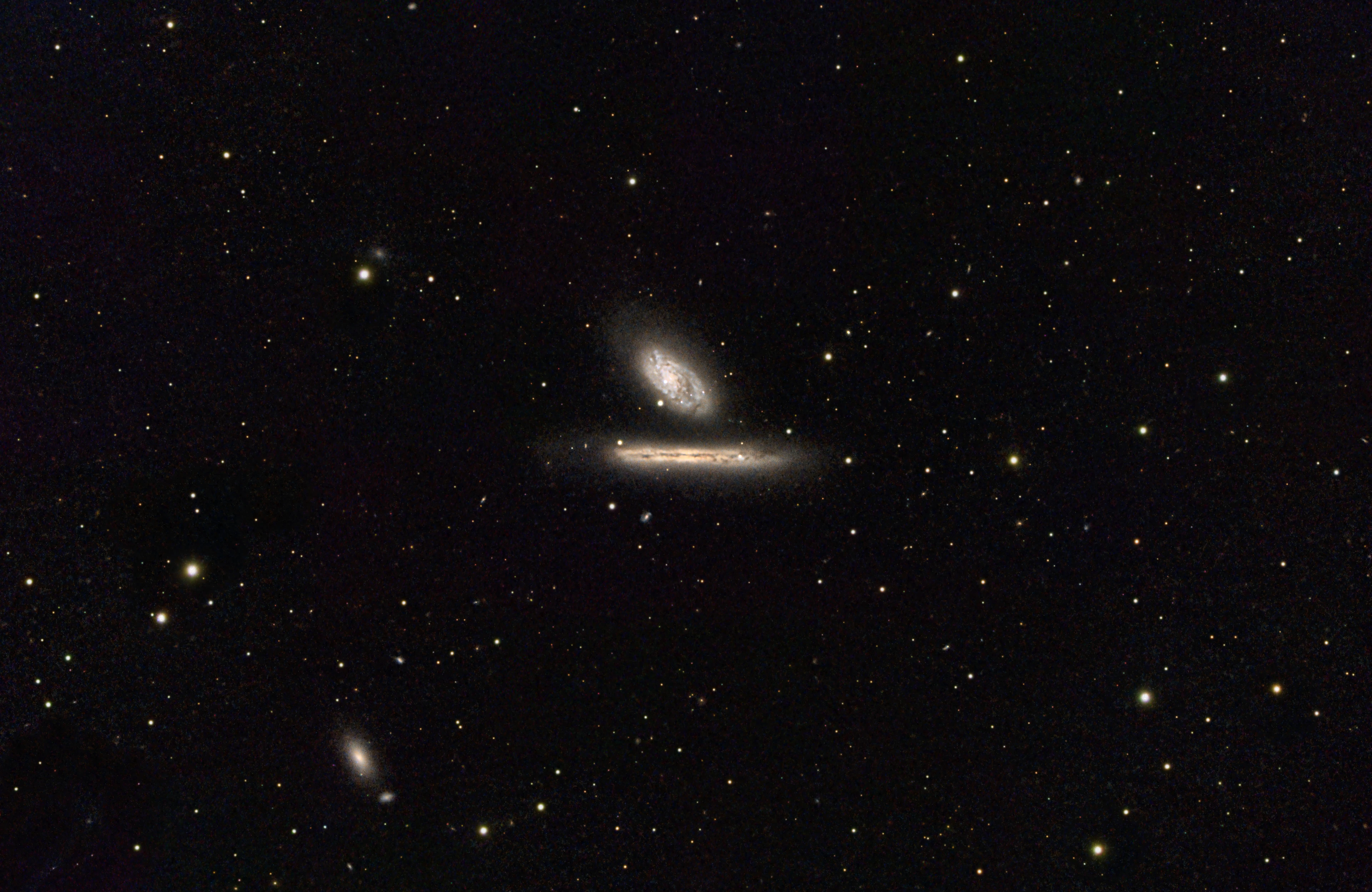 NGC4302 (edge) & NGC4298 (face)